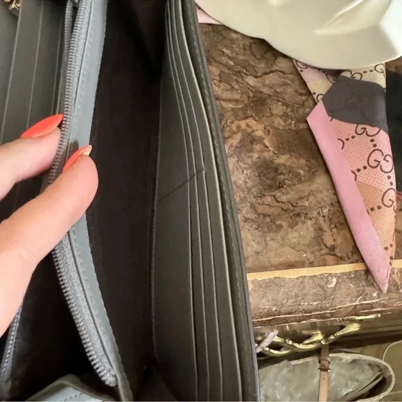 Gucci Pink and Gray Embossed Wallet - Picture 10 of 14